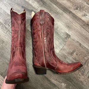 Corral Women's Distressed Red Western Boots 7.5